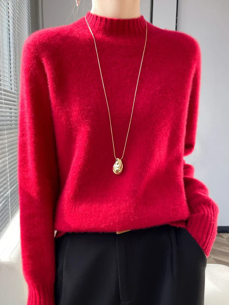 Pull en cachemire beige Veyona de Danoir Paris, élégant, avec col ras du cou et finition soignée, porté sur un mannequin.