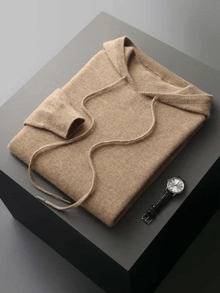 Pull en cachemire Danoir Paris Kensington Luxe Décontracté couleur camel, détail du tissu doux et élégant.