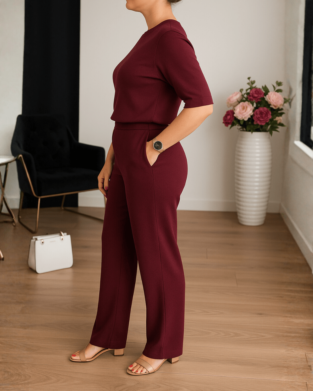 Ensemble élégant Danoir Paris Sofía FR1308 en marron clair, vêtement polyvalent avec détails sophistiqués.