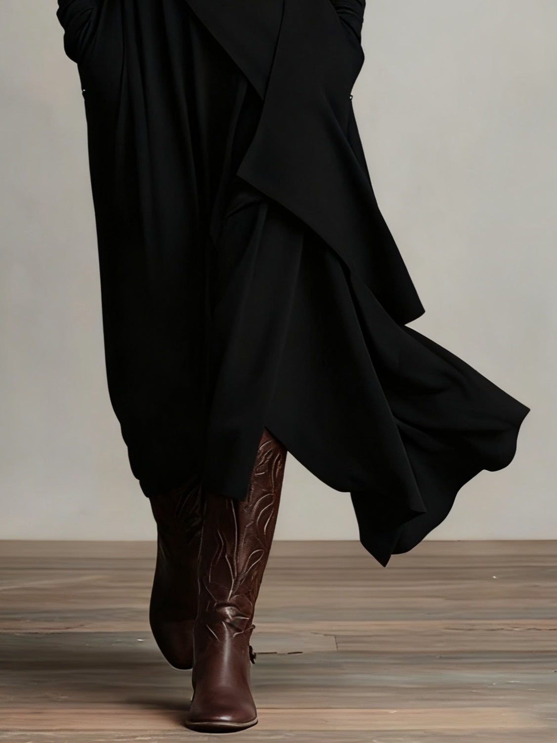 Robe en laine violette Tanya de Danoir Paris, élégante, ajustée, taille XS, vue de face sur fond neutre.