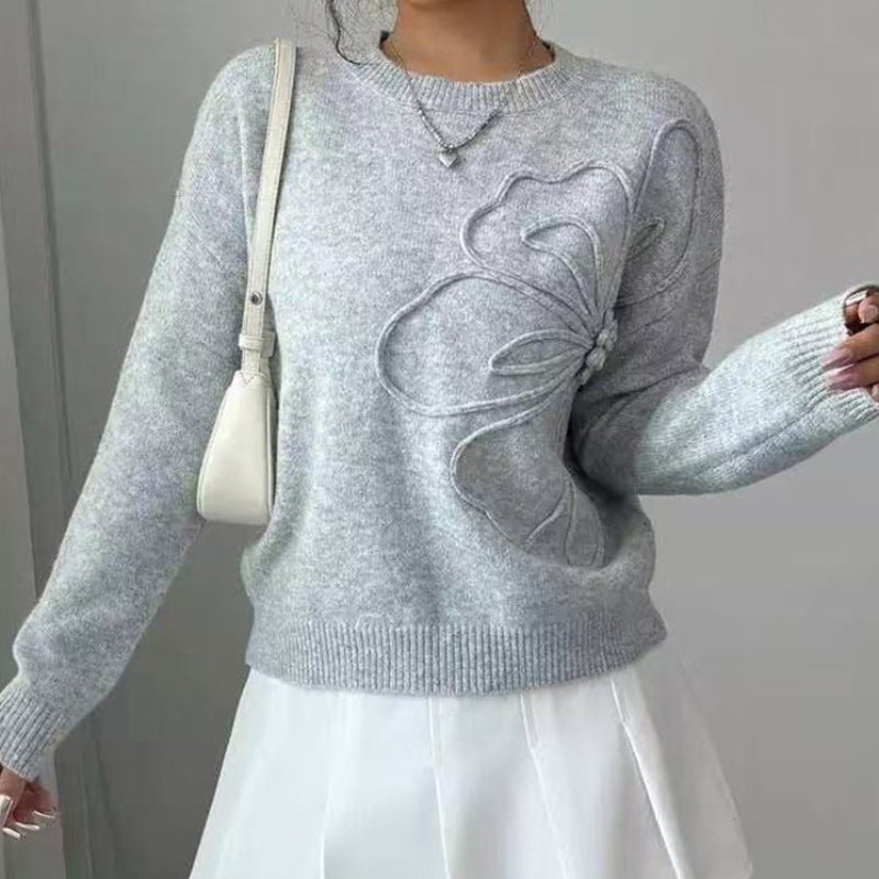 Pull élégant Danoir Paris Selvianora à motif papillon kaki, vue de face, en laine avec détails sophistiqués.