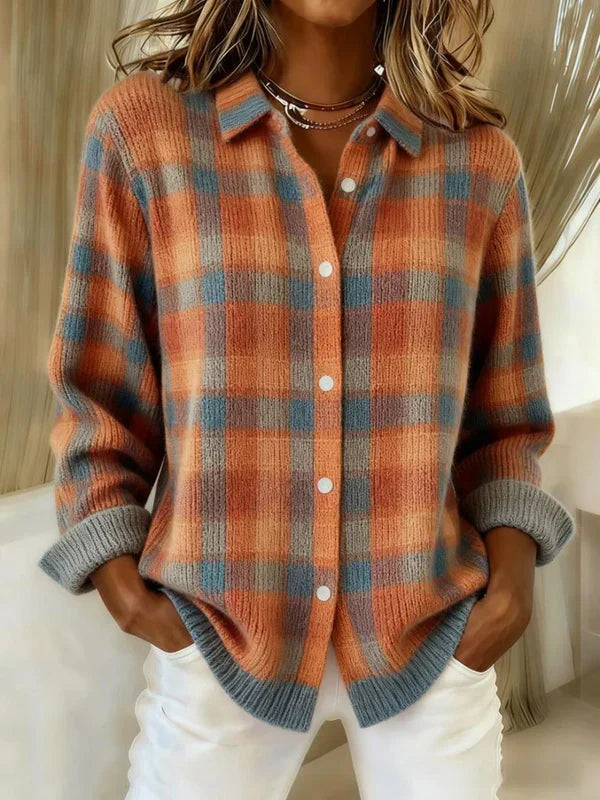 Cardigan long élégant Danoir Paris Elisa en beige et marron avec motif floral, style sophistiqué et confort moderne.