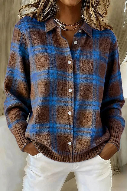 Cardigan long élégant Danoir Paris Elisa en beige marron avec motif floral, doux et sophistiqué, idéal pour un look chic et confortable.