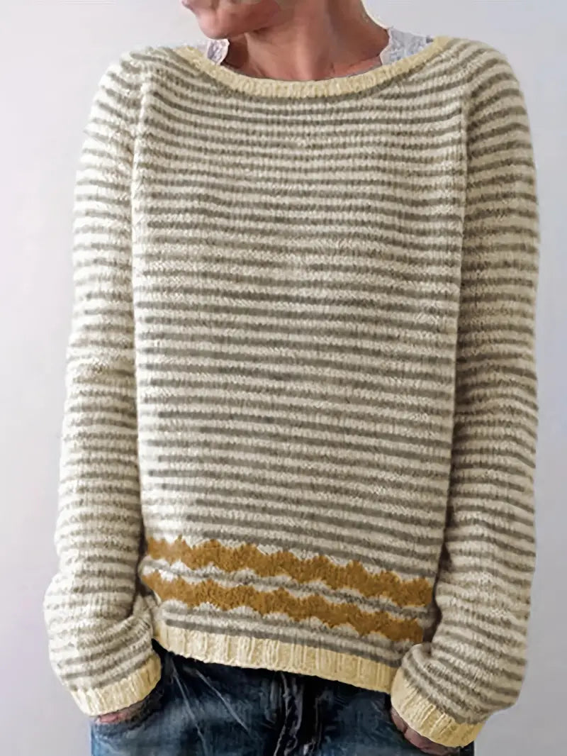 Pull rayé décontracté Lina de Danoir Paris, en rose, avec manches longues et design confortable, idéal pour un style casual.