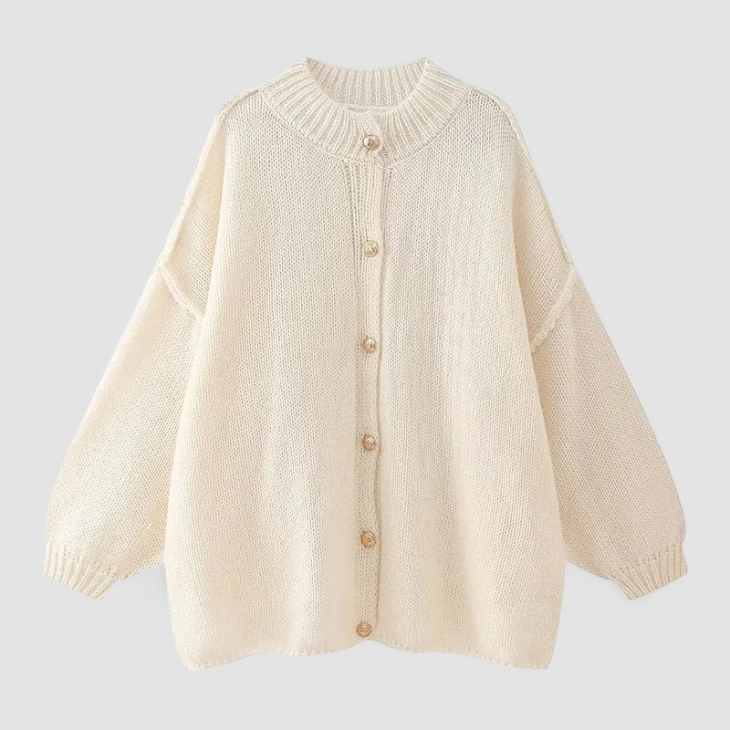 Pull blanc Géraldine de Danoir Paris, élégant et confortable, parfait pour un style quotidien sophistiqué.