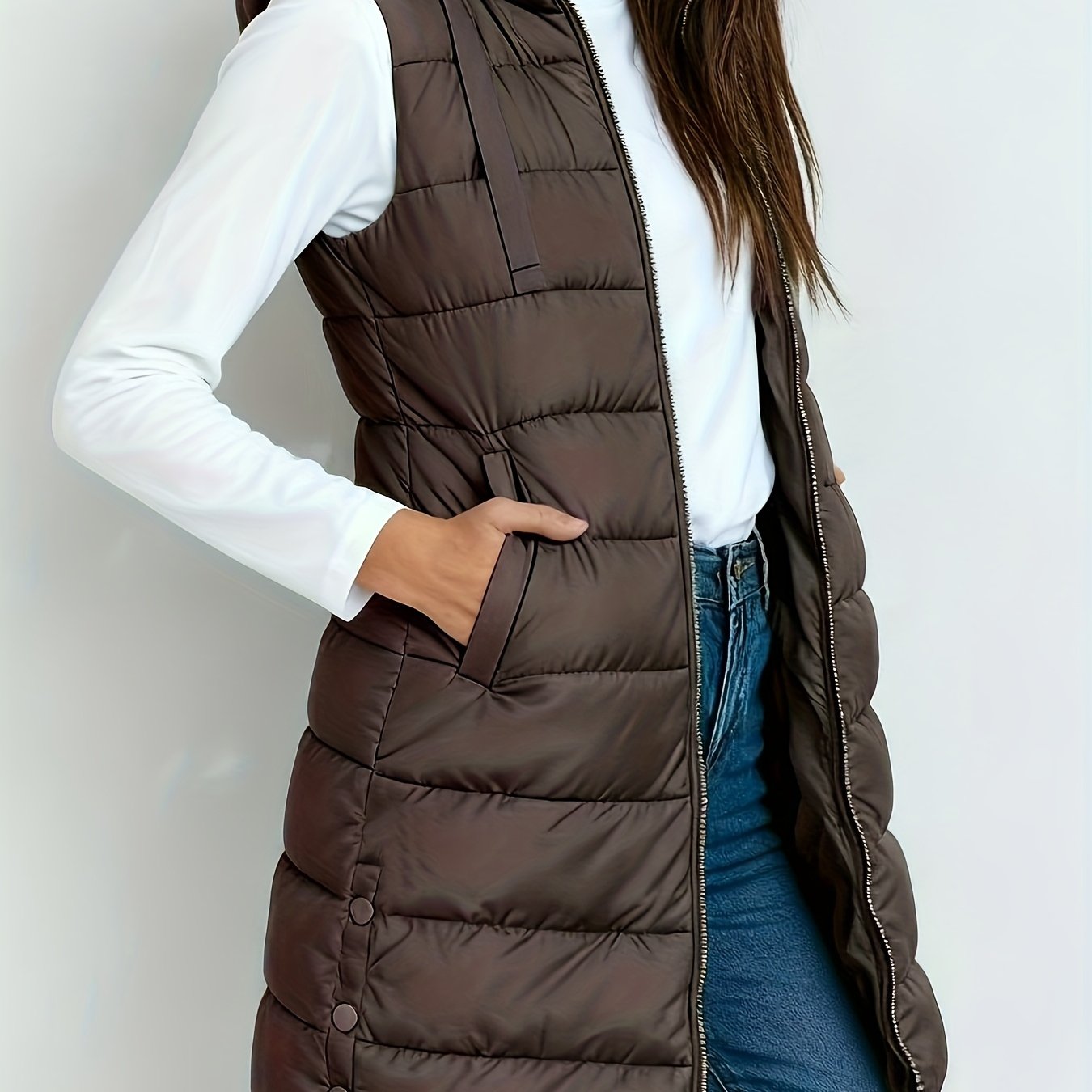 Veste à capuche chic Danoir Paris Emelia FR1574 sombre, style élégant avec capuche et détails modernes.