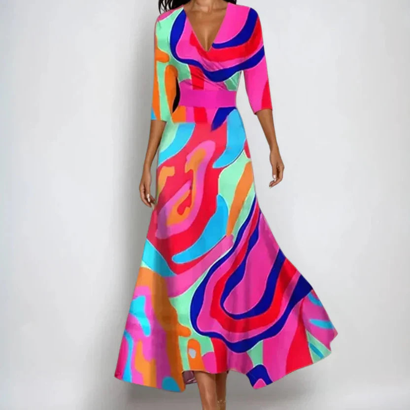 Robe florale de luxe Emily de Danoir Paris en tissu blanc et bleu, élégante et raffinée, vue en gros plan.
