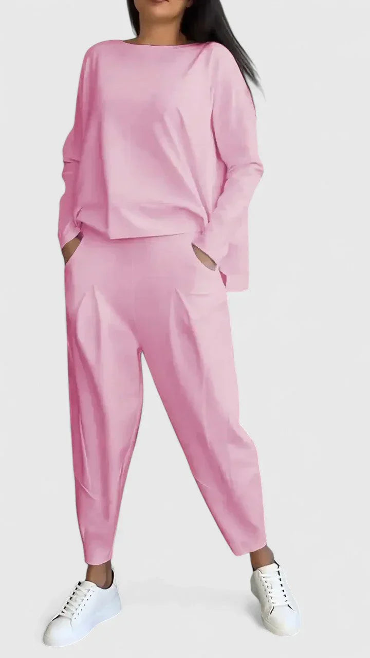 Ensemble casual chic blanc Cassandra de Danoir Paris, vêtement tendance pour un style décontracté élégant.