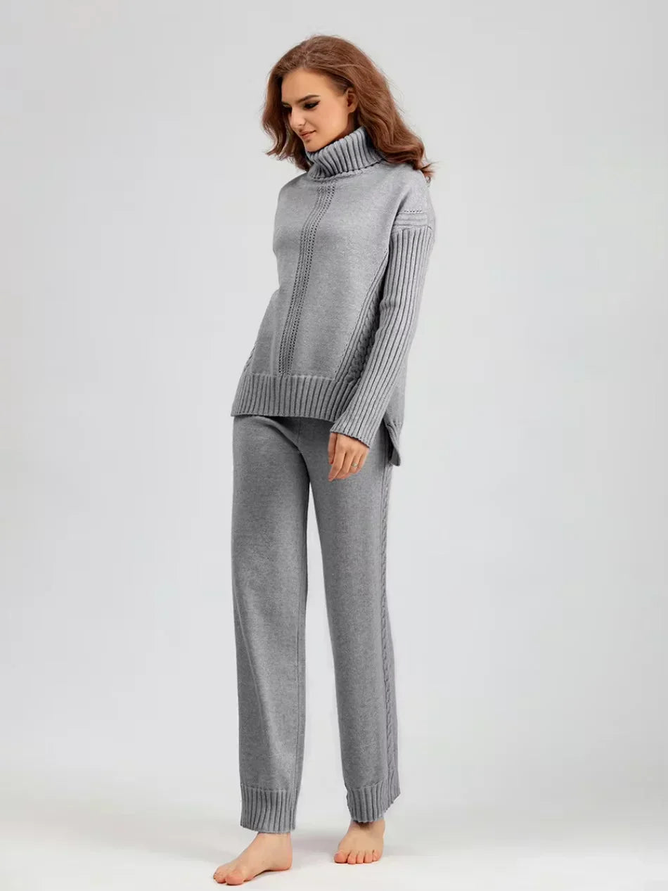 Ensemble tricoté chic Vianna de Danoir Paris en rose, comprenant un haut et un bas élégants, parfaits pour un style sophistiqué.