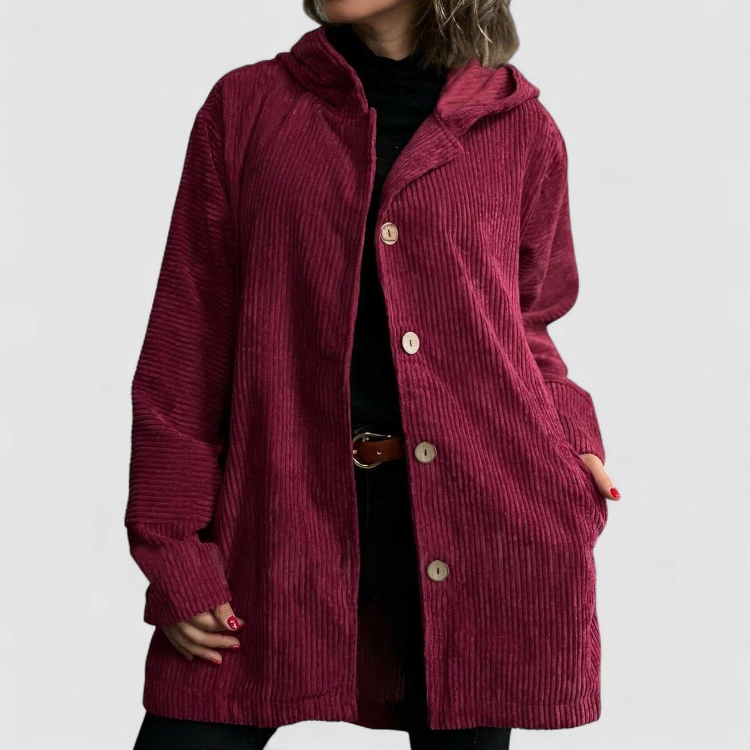 Veste en velours côtelé rouge Cordia de Danoir Paris, élégante et ajustée, vue de face sur fond neutre.