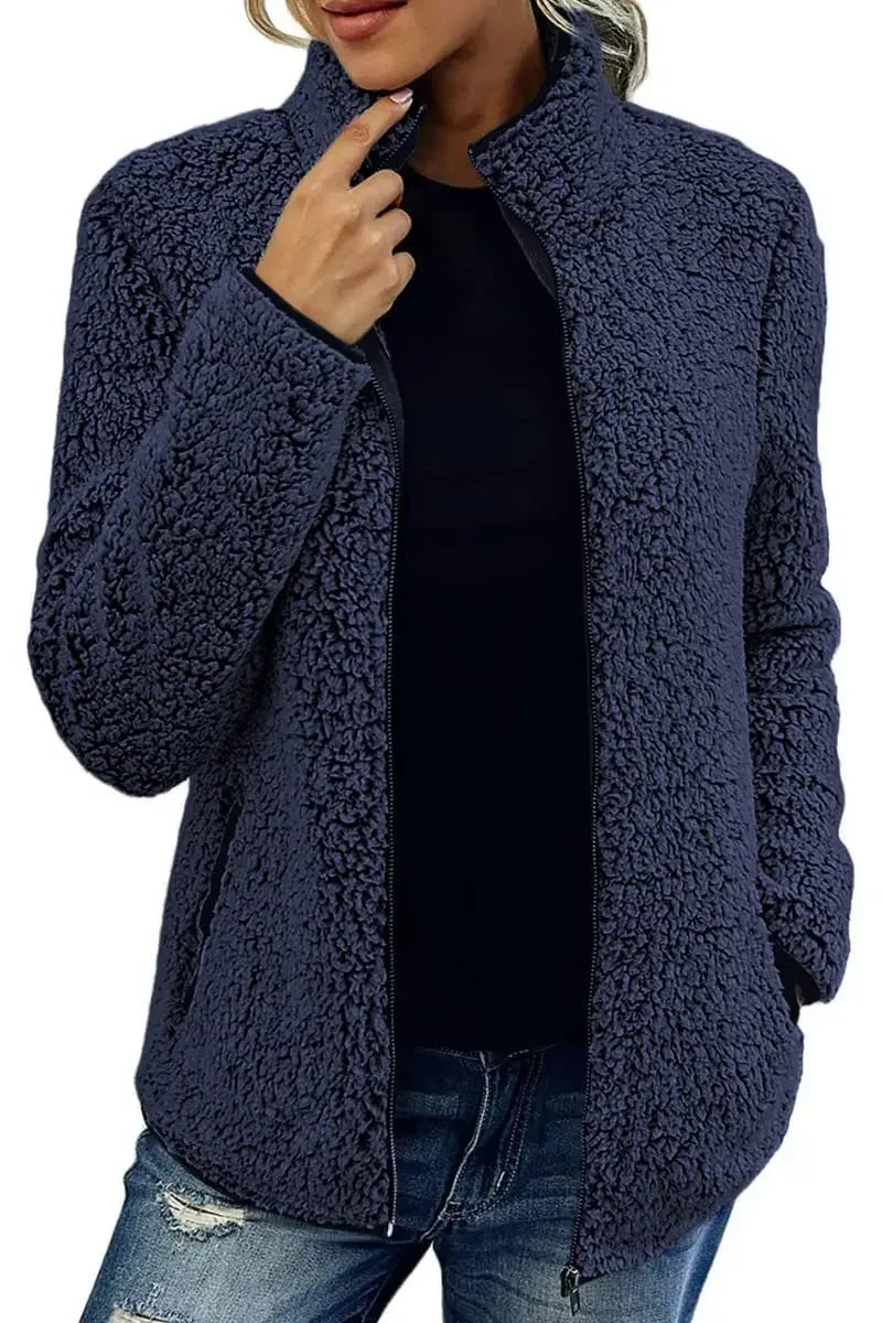 Veste en fleece rouge Danoir Paris Sofia FR849, élégante, avec col montant et détails modernes.