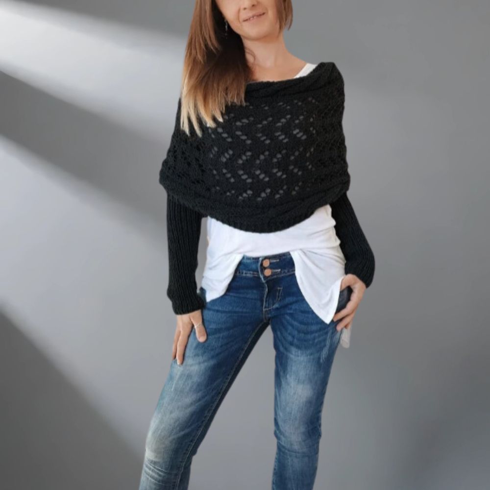 Châle tissé élégant WarmWrap™ de Danoir Paris en vert grisâtre, chaud et sophistiqué, pour un style chic et confortable.