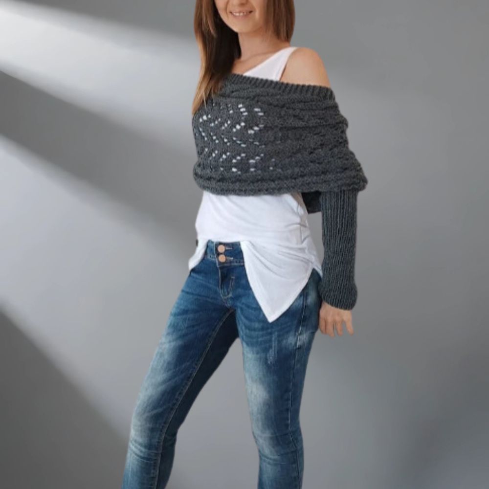 Châle tissé élégant WarmWrap™ de Danoir Paris en vert grisâtre, idéal pour rester chaud avec style.