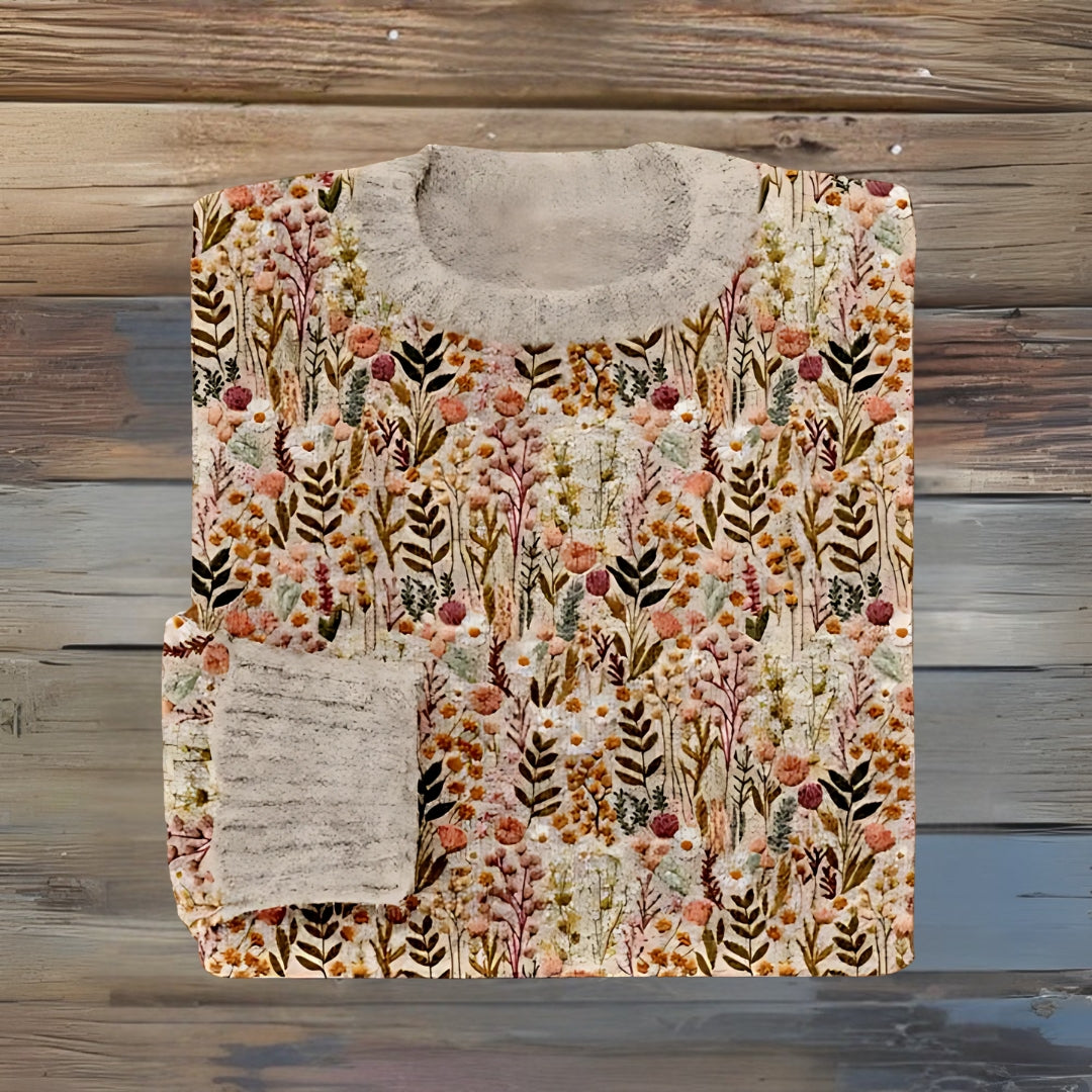 Pull floral élégant Nova de Danoir Paris en beige, avec motif floral chic, porté en taille S, visible sur mannequin.