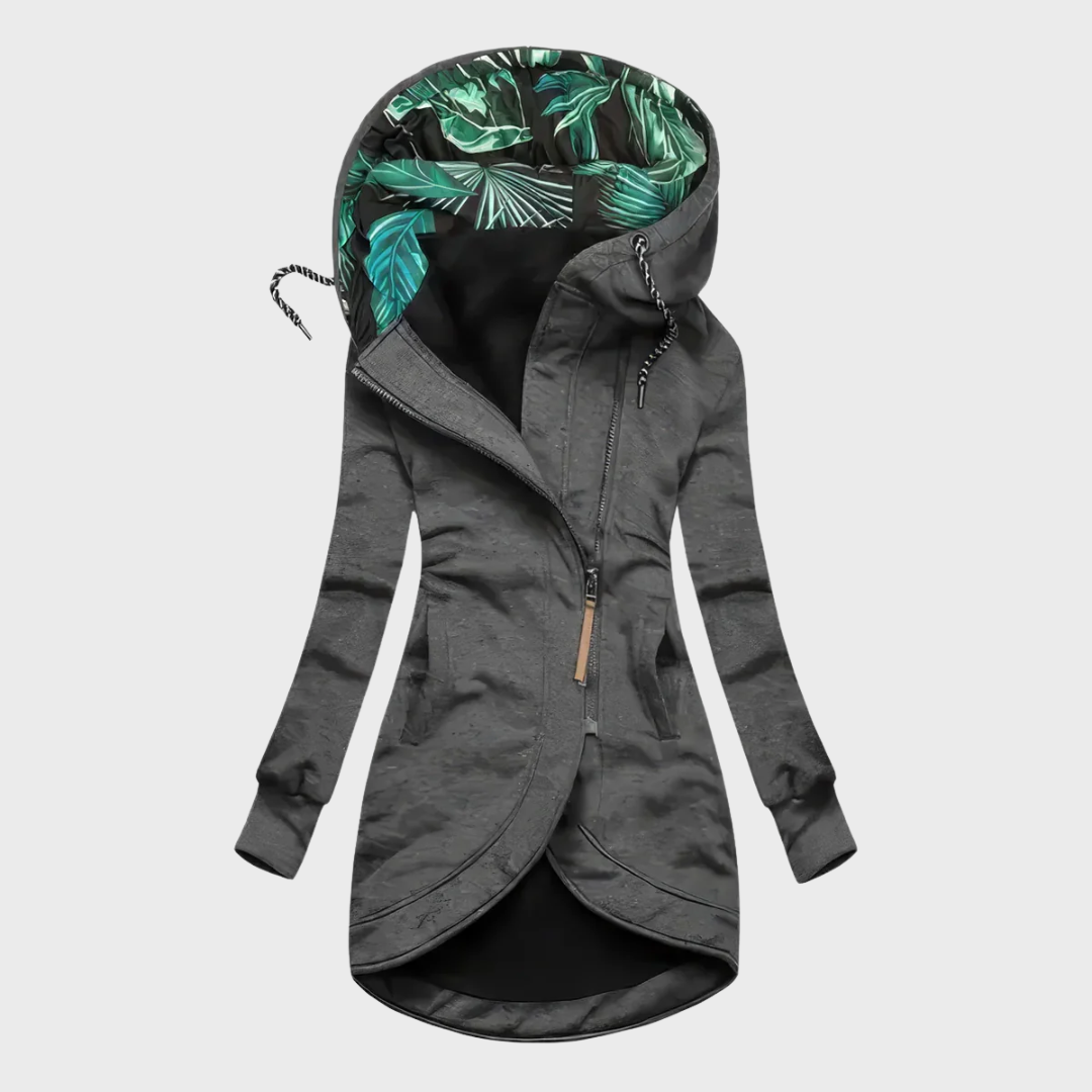 Veste d'hiver élégante FR870 de Danoir Paris en noir, coupe moderne et chic, vue de face avec détails de la finition.