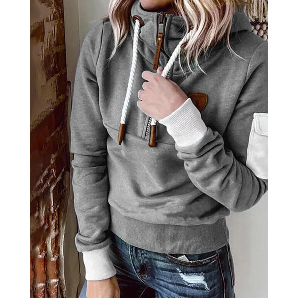 Pull doux et stylé Danoir Paris FR899, vert, porté par un mannequin, mettant en valeur le tissu confortable et le style moderne.