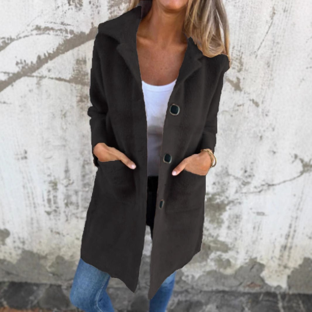 Manteau d'hiver élégant Salene FR903 de Danoir Paris en violet, style sophistiqué et coupe moderne.