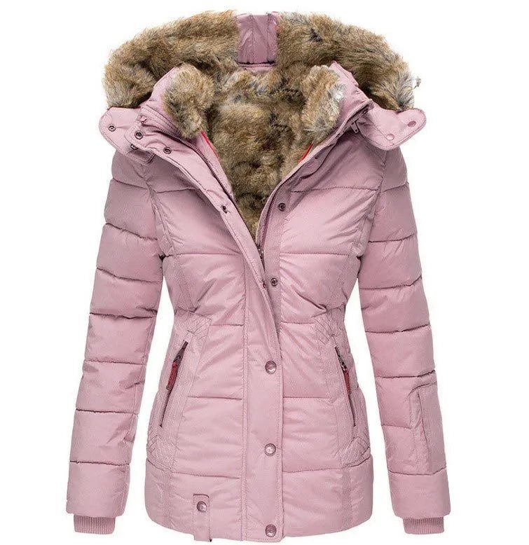 Manteau d'hiver élégant FR911 de Danoir Paris, noir, coupe sophistiquée, porté sur un mannequin dans une image de mode.