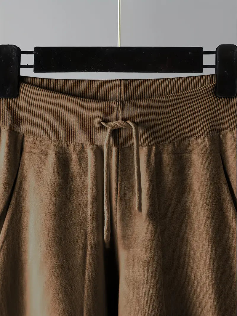 Ensemble décontracté élégant Danoir Paris FR916 beige, vue du haut, avec détails confortables et style moderne.