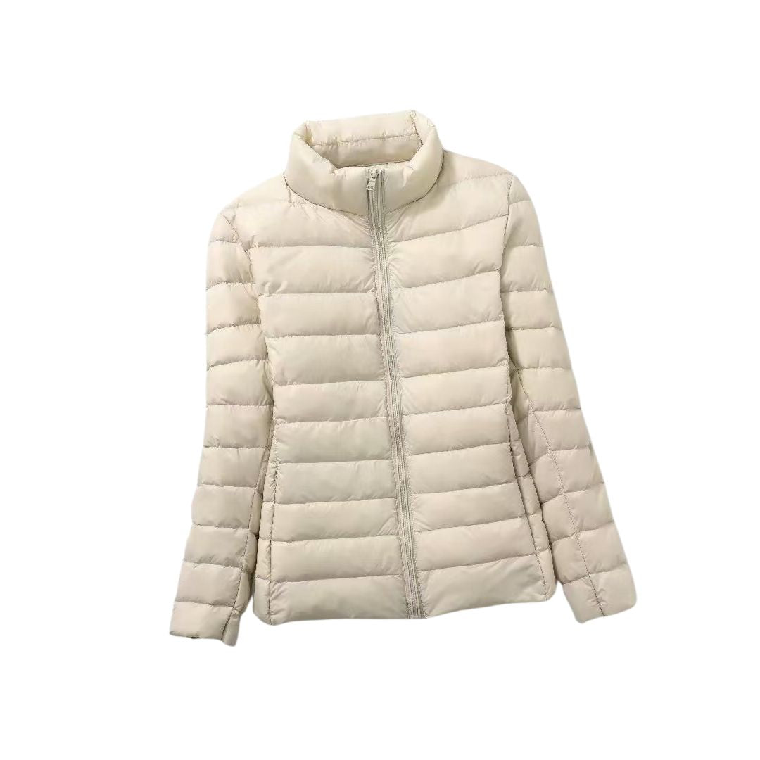 Veste ultra légère élégante Elin de Danoir Paris en rose, coupe sophistiquée, parfaite pour un style chic et léger.