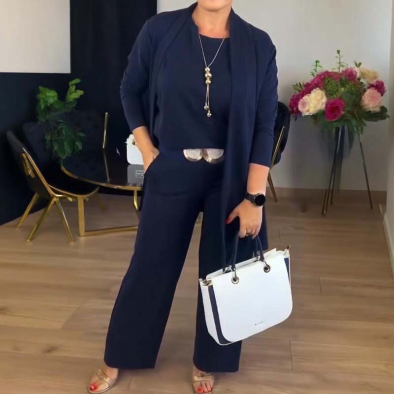 Ensemble Élégant Confortable Brumello de Danoir Paris, vêtement noir, taille XS, détail de l'ensemble pour femmes.