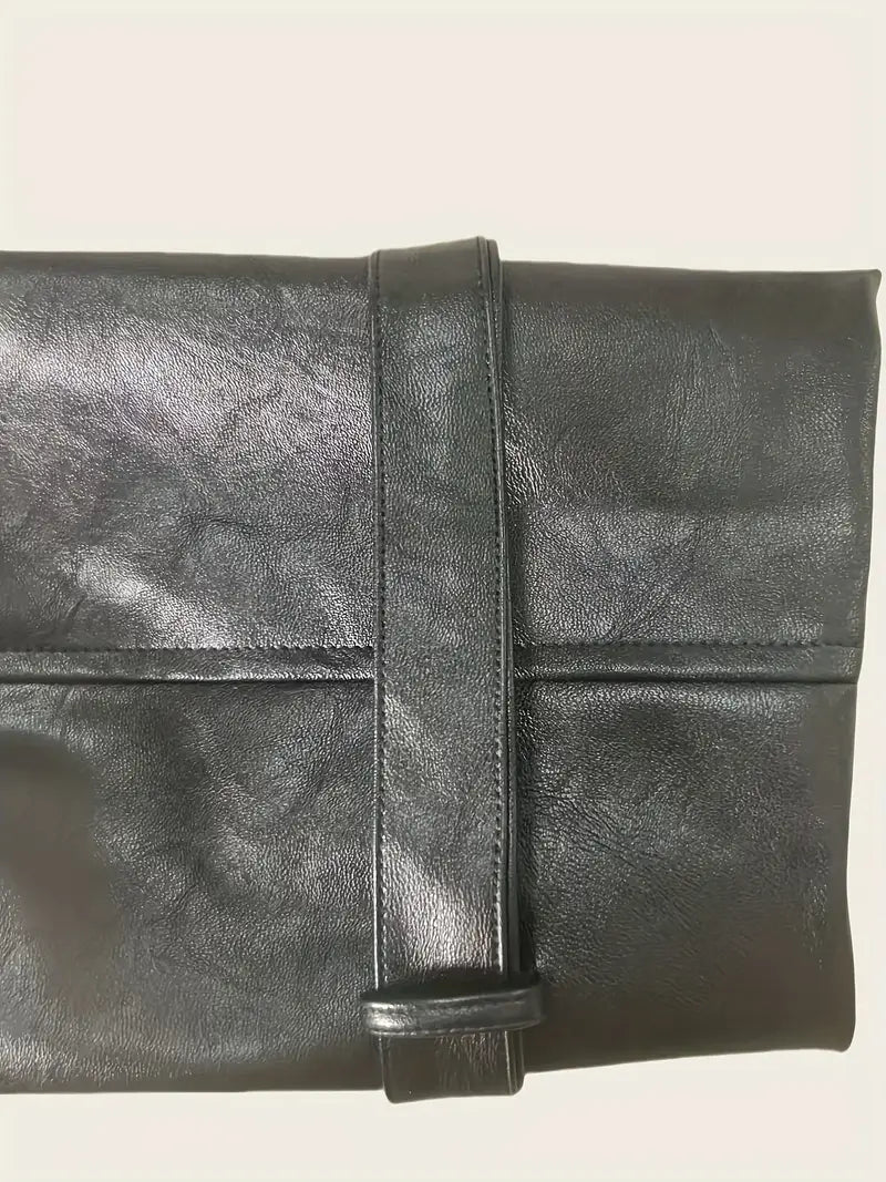 Veste décontractée élégante Danoir Paris Adelina FR949, coupe moderne et tissu chic, portée avec style.