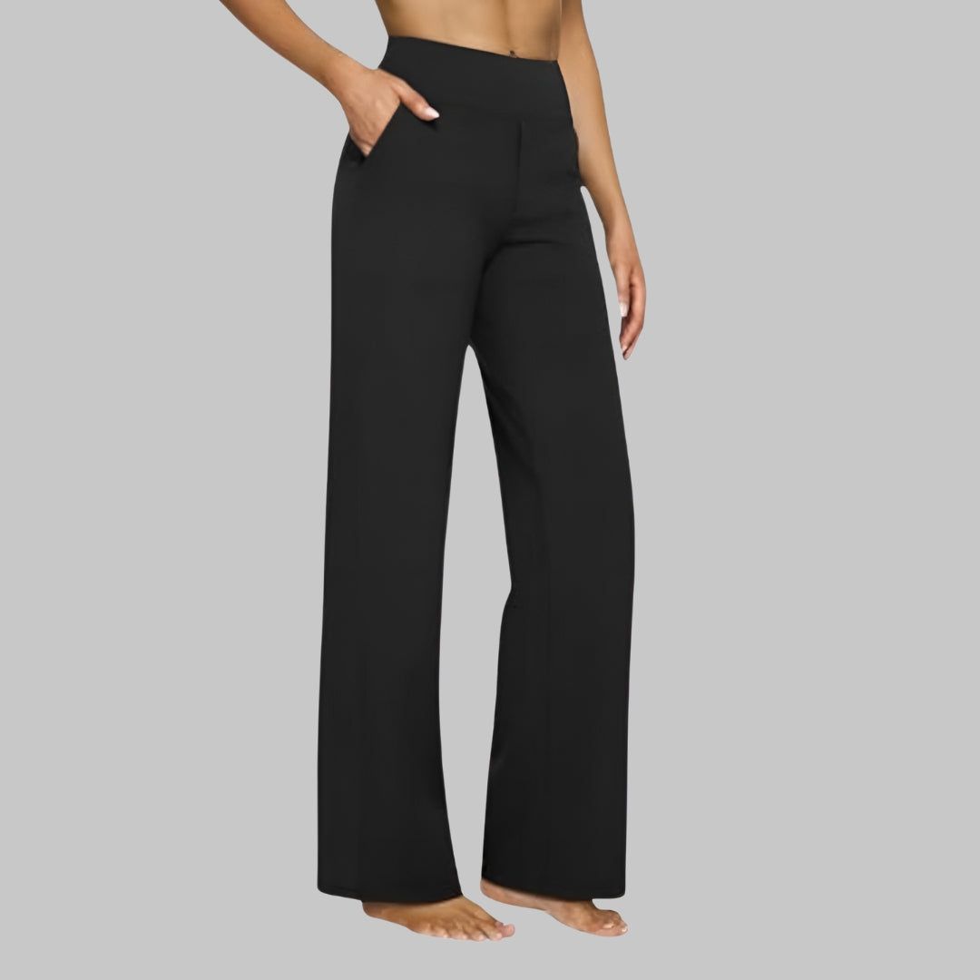 Pantalon stretch confortable Enora de Danoir Paris en taupe, coupe ajustée et tissu doux, pour un style élégant et décontracté.
