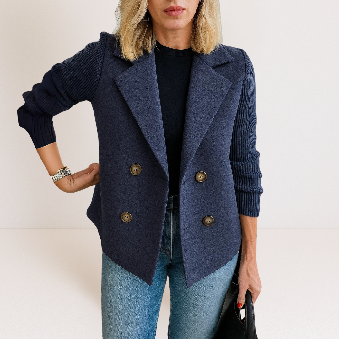 Veste élégante en tricot rose Martine Danoir Paris, coupe ajustée, manches longues, détails raffinés.