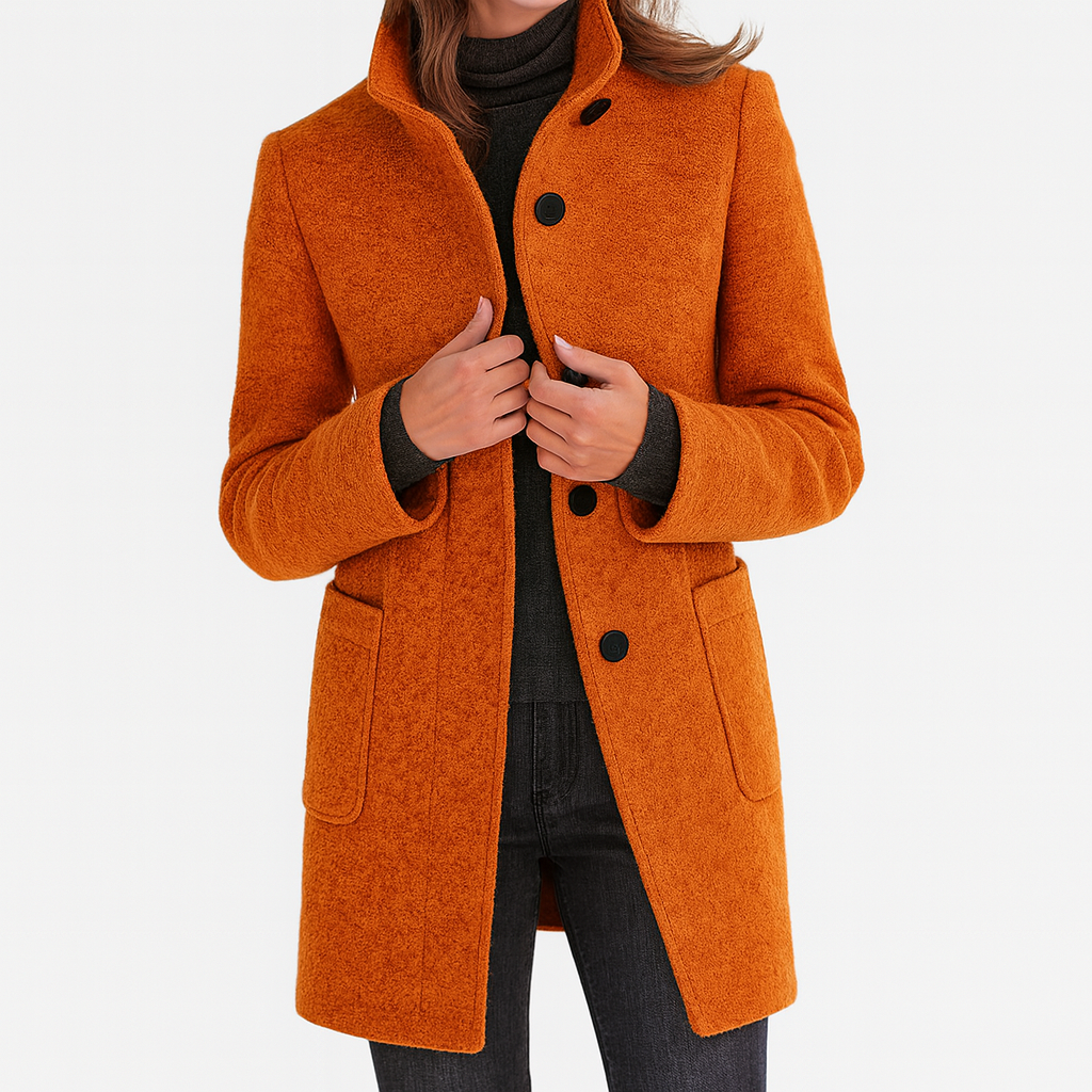 Veste élégante d'hiver Stella de Danoir Paris en gris, coupe sophistiquée, pour femmes, vue de face.
