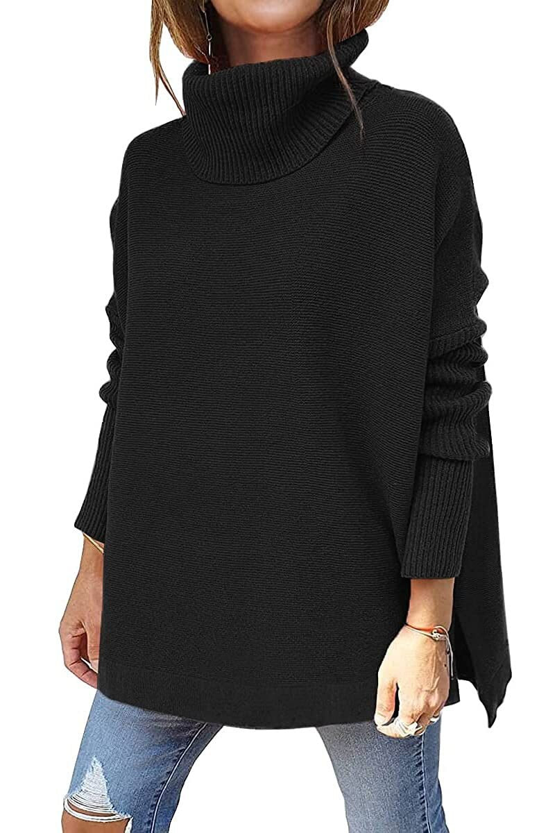 Pull beige Danoir Paris Neryssa, chic et douillet, avec col rond et manches longues, porté sur un fond neutre.