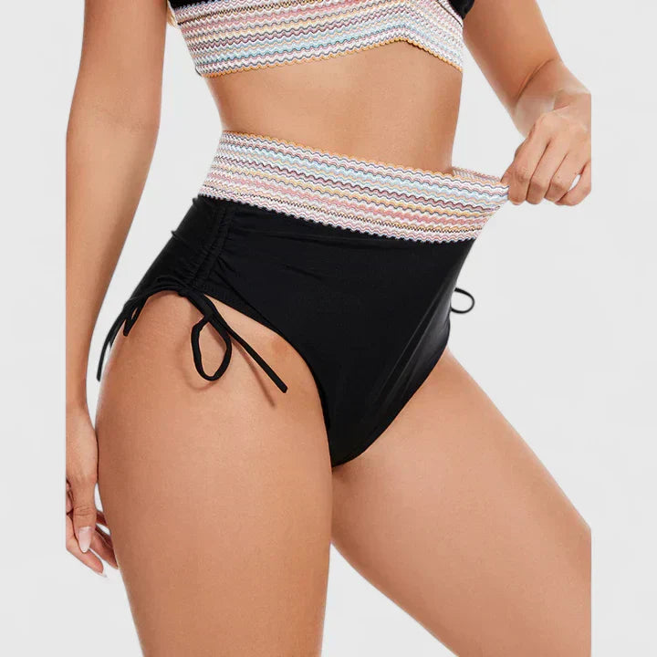 Ensemble bikini élégant vert Jayzelliah de Danoir Paris, taille XS, avec détails sophistiqués et design féminin.