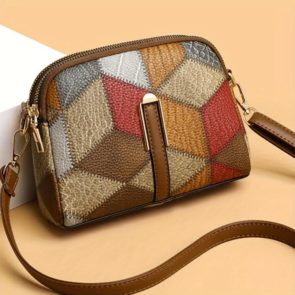 Mini sac bandoulière Danoir Paris Clio en patchwork gris, avec détails de motifs colorés et bandoulière ajustable.