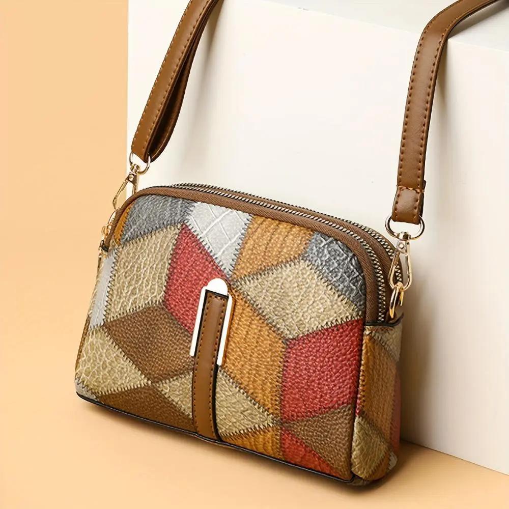 Mini sac bandoulière Danoir Paris Clio en patchwork gris, avec poignée et détails élégants, parfait pour un style chic et pratique.