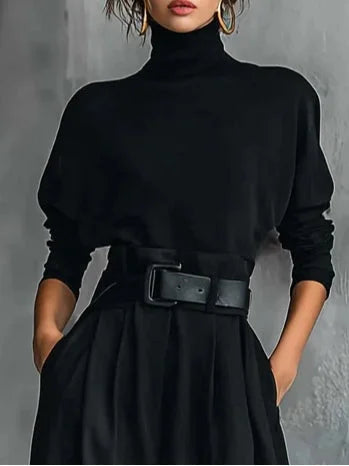 Robe mono élégante et décontractée Helga de Danoir Paris en gris, vue de face sur mannequin.