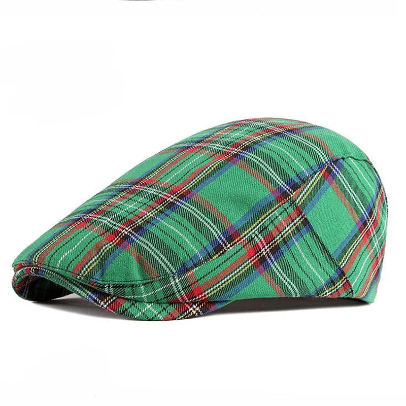Chapeau classique coloré Bloom™ de Danoir Paris en tissu vert pour chien, style élégant et confortable pour animaux de compagnie.