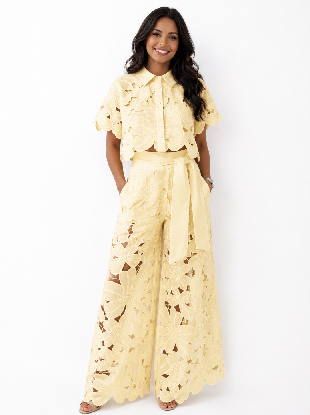Ensemble seconde peau Isabela Danoir Paris en jaune miel, deux pièces, tissu doux pour un confort optimal.