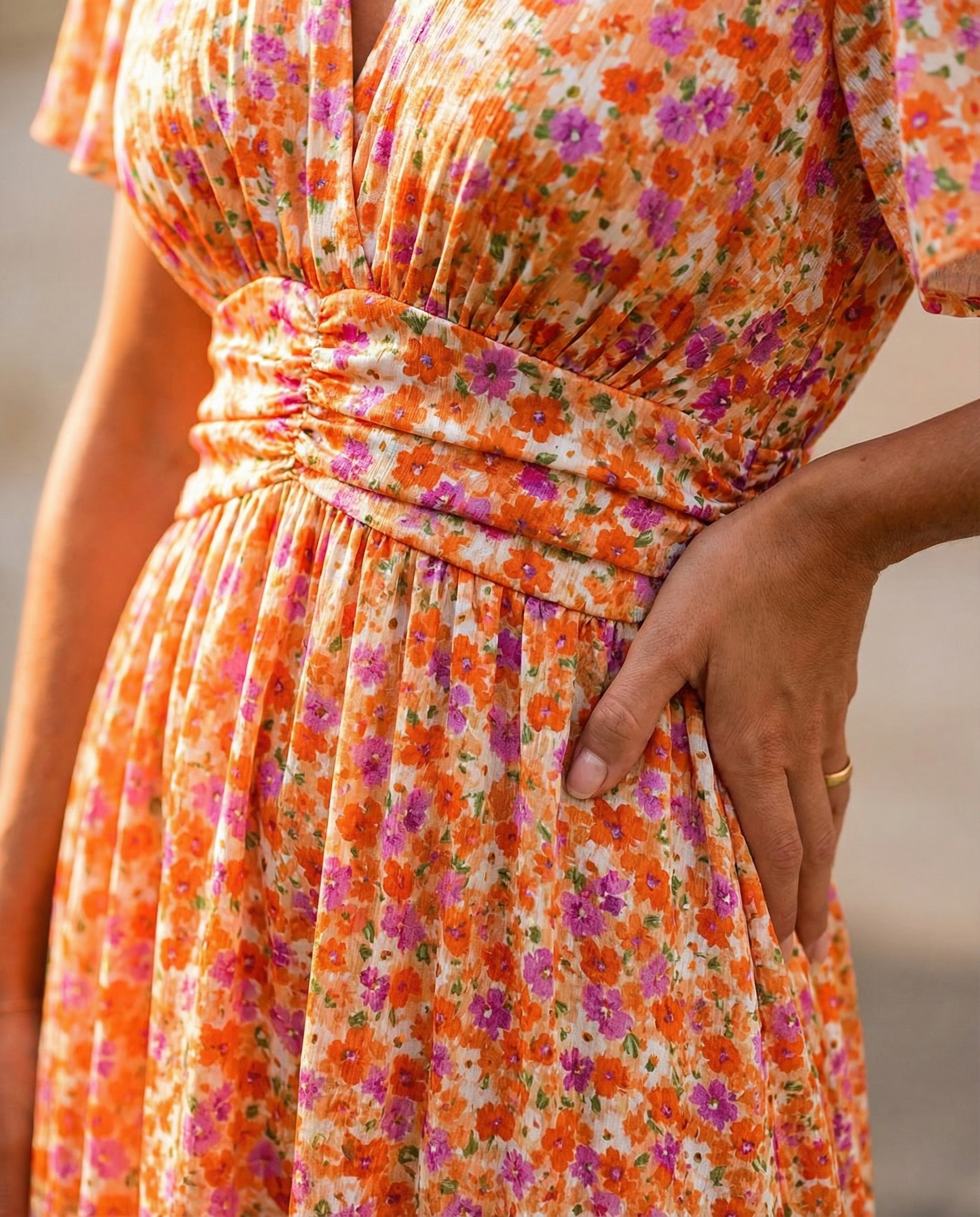 Robe d'été confortable Danoir Paris Alice en orange, légère et fluide, idéale pour l'été.