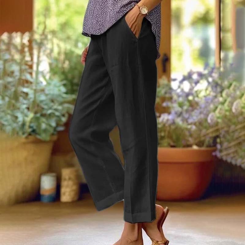 Pantalon relaxé classique Vayla de Danoir Paris en kaki, coupe confortable et élégante pour un style décontracté.