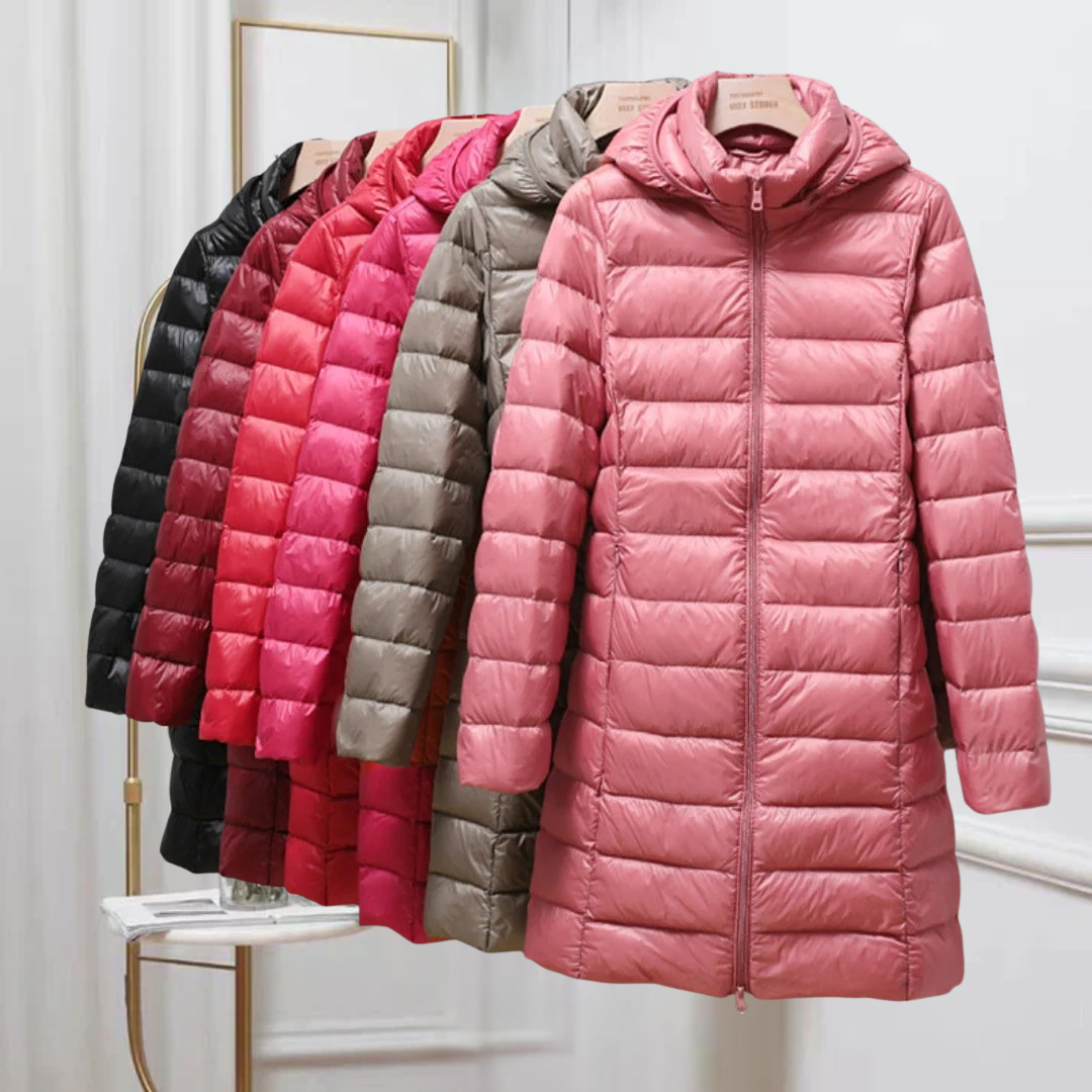 Doudoune ultralégère élégante Elva de Danoir Paris en kaki, légère et chic pour l'automne et l'hiver.