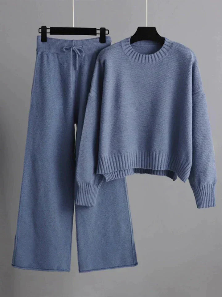 Ensemble tricoté chic Cécile de Danoir Paris en kaki, vêtement féminin tendance et élégant, taille unique.