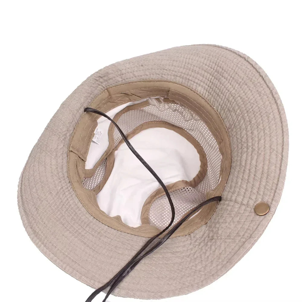 Chapeau d'extérieur respirant Bloom de Danoir Paris en kaki, idéal pour l'outdoor et la protection solaire.