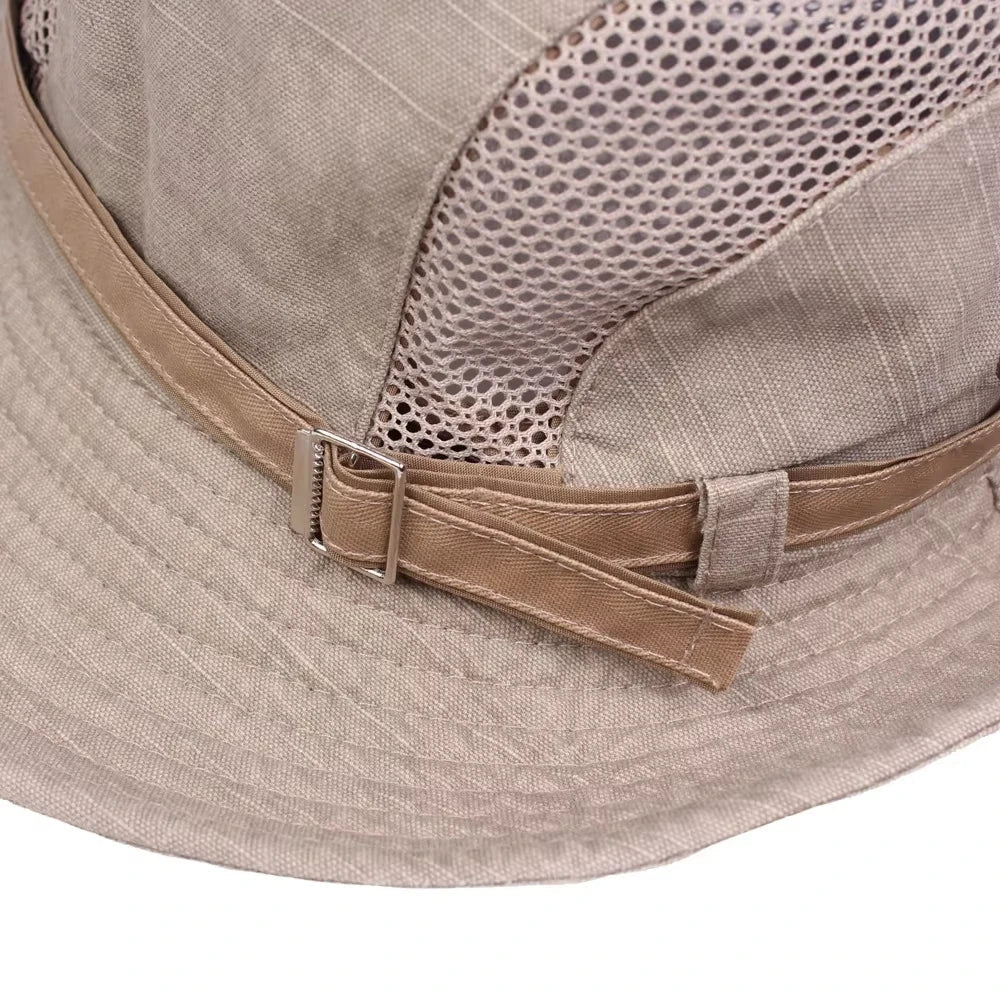 Chapeau outdoor respirant Bloom de Danoir Paris en kaki, léger et confortable pour l'extérieur.