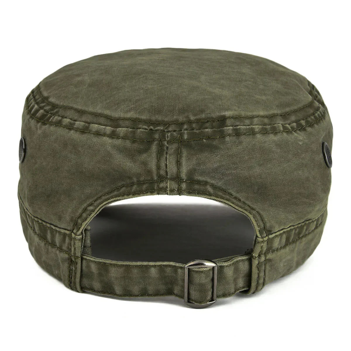 Chat vintage Danoir Paris Bloom™ en tissu léger vert avec motif vintage, assis sur un fond neutre.