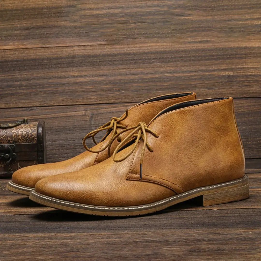 Bottines Chukka en cuir marron Herold™ de Danoir Paris, taille 38, avec semelle en caoutchouc et design élégant.