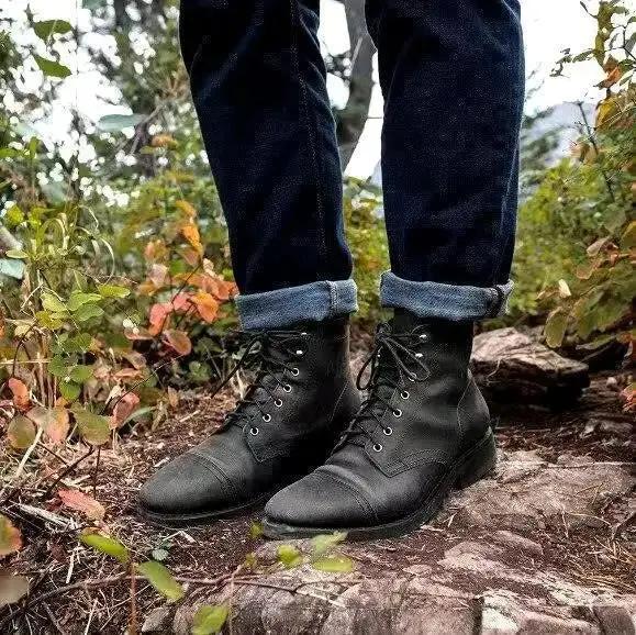 Chaussures en cuir marron Jason™ de Danoir Paris, taille 38, avec design élégant et finition soignée.