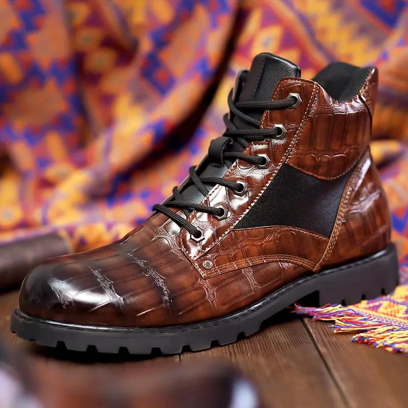 Bottes en cuir de crocodile marron Rendell™ de Danoir Paris, pointure 39, avec finition élégante et détails texturés.