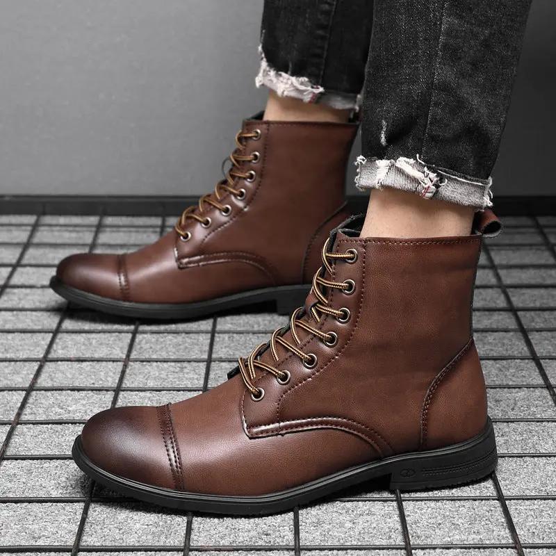 Bottines en similicuir marron châtaigne Morgan de Danoir Paris, pointure 38, avec semelle et détail élégant.