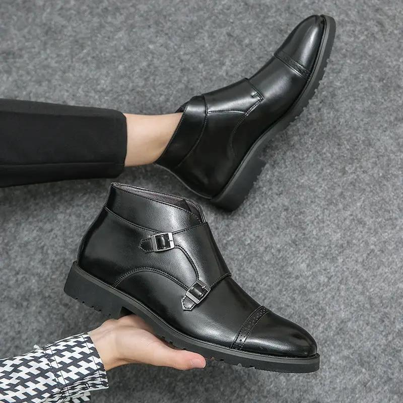 Bottes à double boucle en cuir synthétique marron mocha de Danoir Paris, modèle Parker, taille 38, style élégant et moderne.