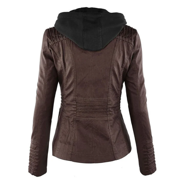 Veste confortable Charlotte Danoir Paris en marron, coupe élégante et tissu doux visible sur l'image.
