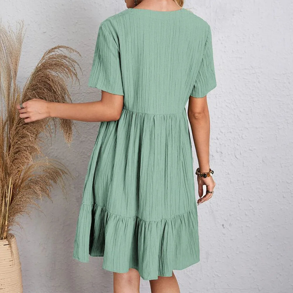 Robe décontractée élégante Jessica de Danoir Paris en marron, tissu fluide et coupe confortable.